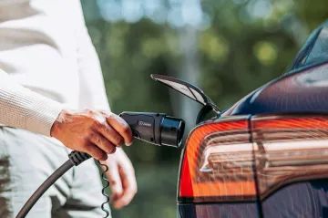 V Německu roste zájem o elektroauta. Stojí za ním drahá paliva i státní dotace