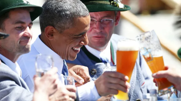 Americký prezident si přivítání v Bavorsku užil