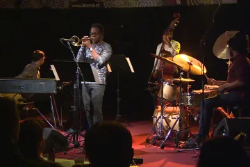 Jazz je hudba okamžiku, říká trumpetista Ambrose Akinmusire