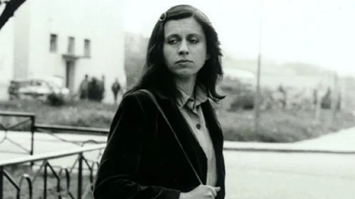 Zuzana Kronerová ve filmu Břehy něhy (1982, režie: Fero Fenič)