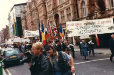 „Pamatujte na Československo.“ Kvůli srpnové invazi se v Londýně protestovalo i po dvaceti letech