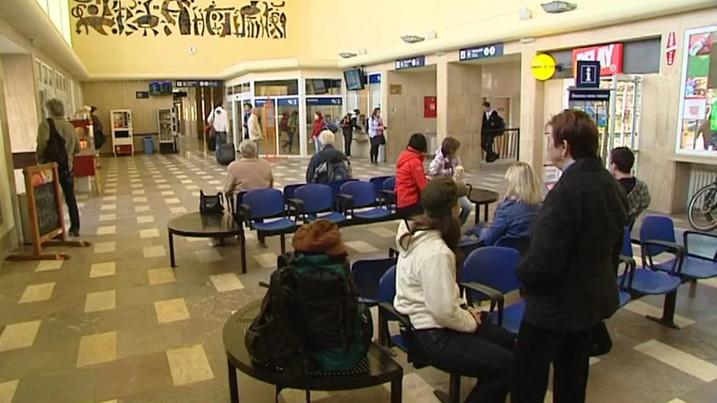 Nádražní hala ve Žďáru nad Sázavou