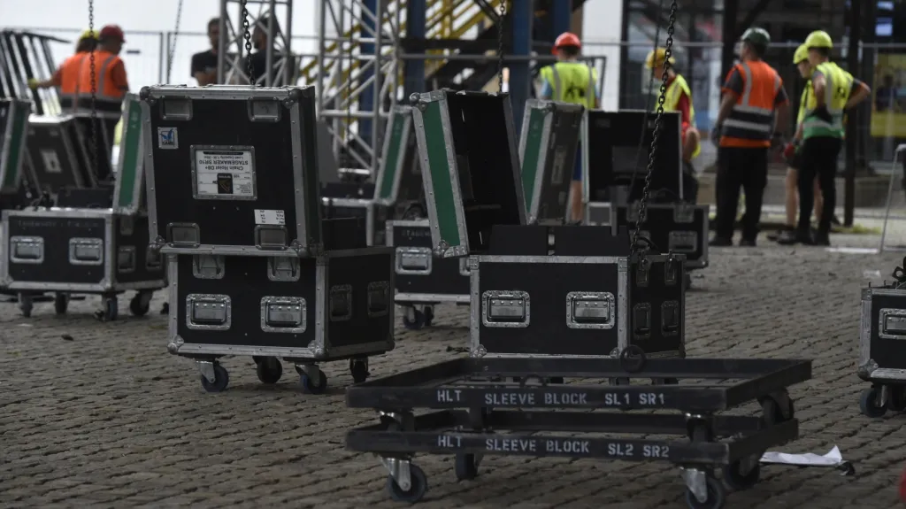 Úklid po zrušeném Nefestivalu