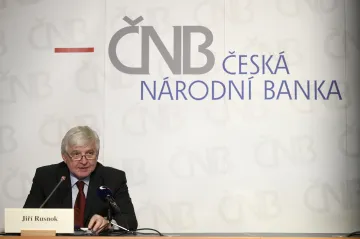 ČNB zrušila další z limitů pro hypotéky. Banky budou také odvádět méně do rezerv 