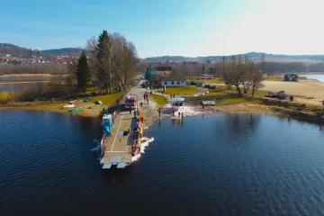 Horní Planá chce, aby na provoz ztrátového lipenského přívozu přispíval i kraj