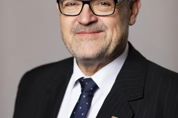 Senátní volby v Olomouci vyhrál Lumír Kantor 