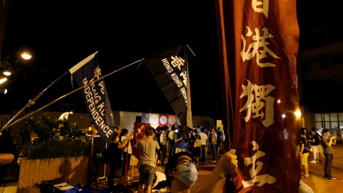 Protesty za vyšší autonomii Hongkongu v předvečer hlavních oslav