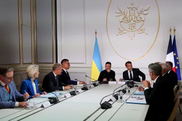 Do zajištění bezpečnosti Ukrajiny se zapojí více než dvacet zemí, řekl Macron