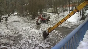 Čištění tepelského koryta