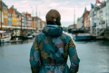 „Coolcation“ jako trend. Skandinávská města trápí nápor turistů