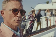 Daniel Craig jako svérázný detektiv usvědčuje vraha ve Skleněné cibuli