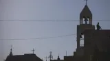 Hlídky na střeše baziliky Narození Páně