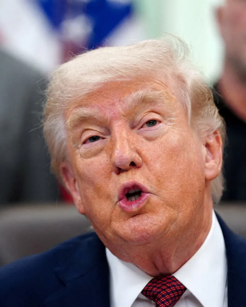 Trump prodlužuje příměří s Íránem, Pákistán to vítá, podle Íránu přijde útok