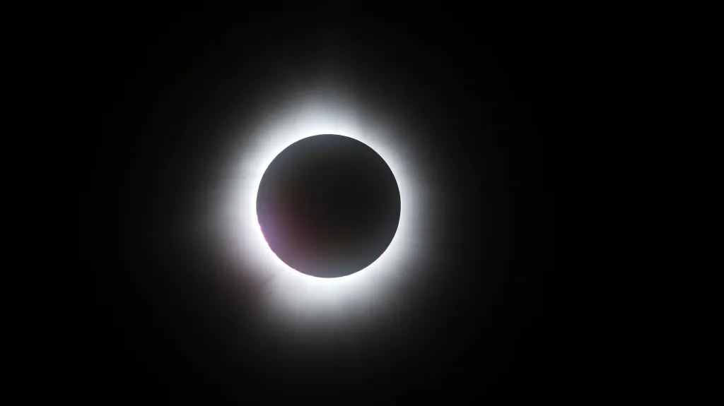 Zatmění Slunce 8. dubna 2024 zachycené z amerického Vermontu
