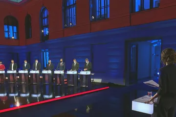 Superdebata ČT: Nouzový stav jsme vyhlásit museli, říká vláda. Podle opozice by nebyl potřeba, kdyby kabinet nezaspal