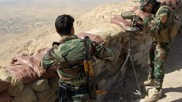 Irácké jednotky se připravují na boj s IS v Mosulu