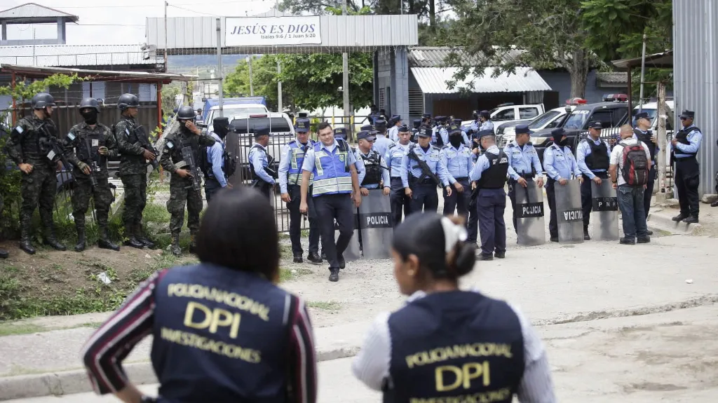 Několik lidí zemřelo po nepokojích v v ženské věznici v Hondurasu