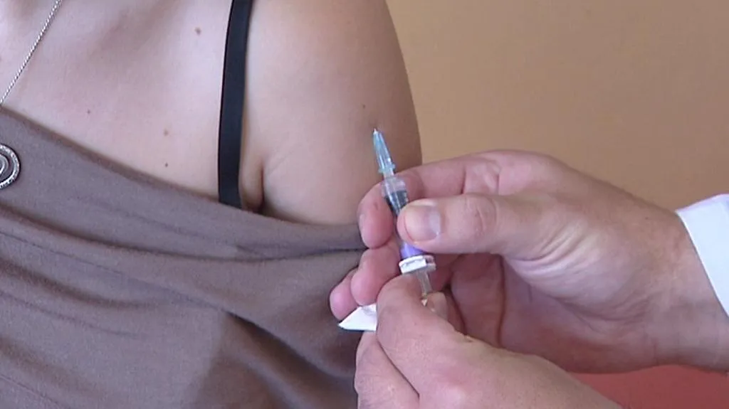 Očkování proti klíšťové encefalitidě