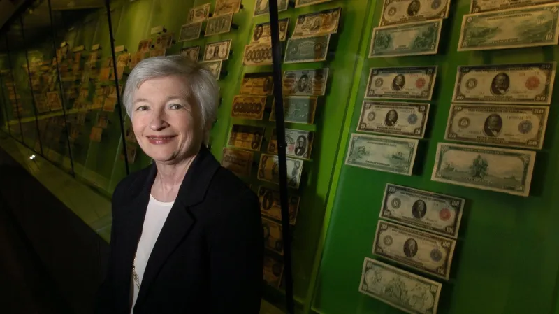 Vůbec první ženou na nejvyšším postu v historii této instituce se stala Janet Yellenová.