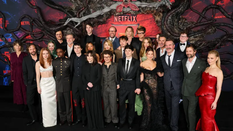 Herci a tvůrci Stranger Things při premiéře poslední řady (2025)