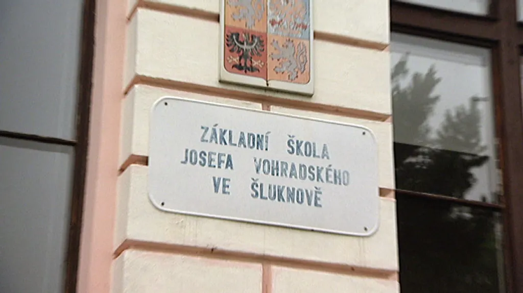 Škola Šluknov
