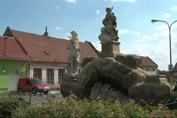 Barokní skvost ve Chvalkovicích získává zpět svůj lesk