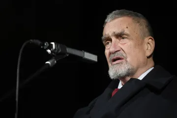 Noblesa, služba, humor a nadhled, vzpomínají politici na Schwarzenberga