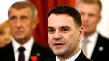 Ministr zahraničí Petr Macinka (Motoristé)