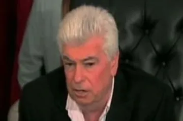 Záchrannému plánu hrozí odklad, demokraté chtějí znárodňovat finanční systém