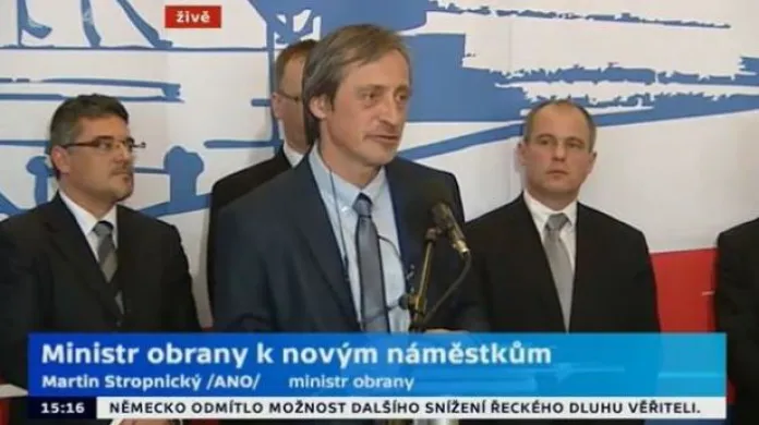 Brífink ministra obrany - představení náměstků