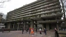 Pohled na Barbican Centre v Londýně