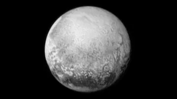 Snímek Pluta z 11. července 2015