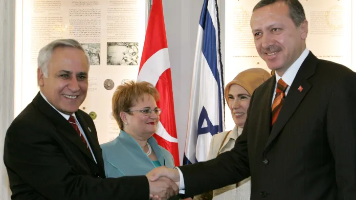 Recep Tayyip Erdogan v roce 2005 v premiérské funkci navštívil Izrael