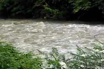 Déšť zvedl hladinu Olše