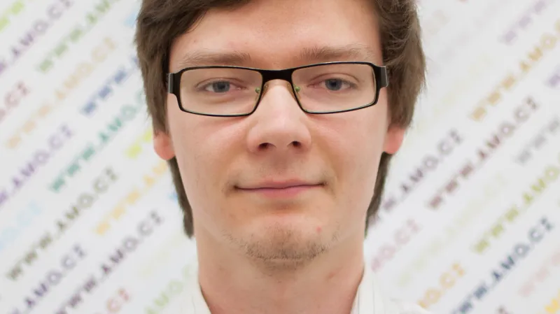 Analytik Výzkumného centra AMO Jakub Kufčák