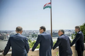 V4 si žádného kandidáta do vedení Evropské komise nevyhlédla