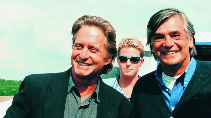 Michael Douglas a Jiří Bartoška na festivalu v Karlových Varech v roce 1998