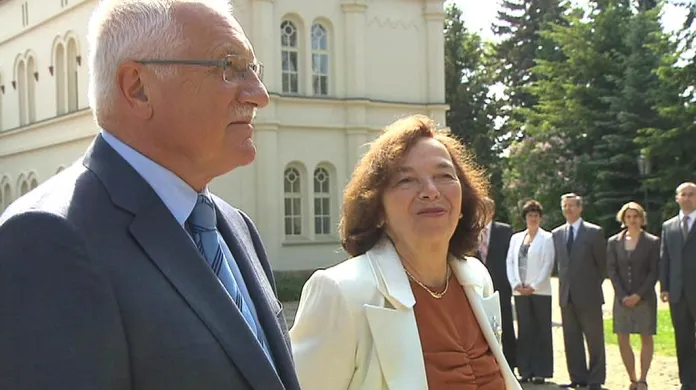 Václav a Livia Klausovi přivítali rektory vysokých škol