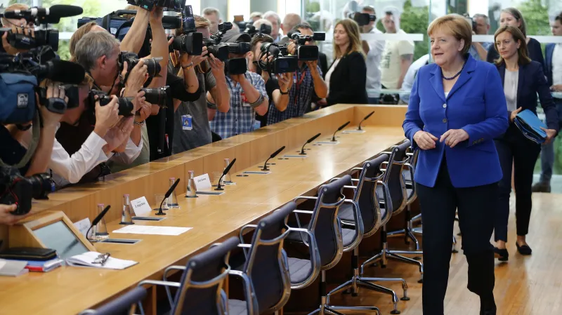 Stále věřím, že dopady migrace zvládneme, řekla Merkelová