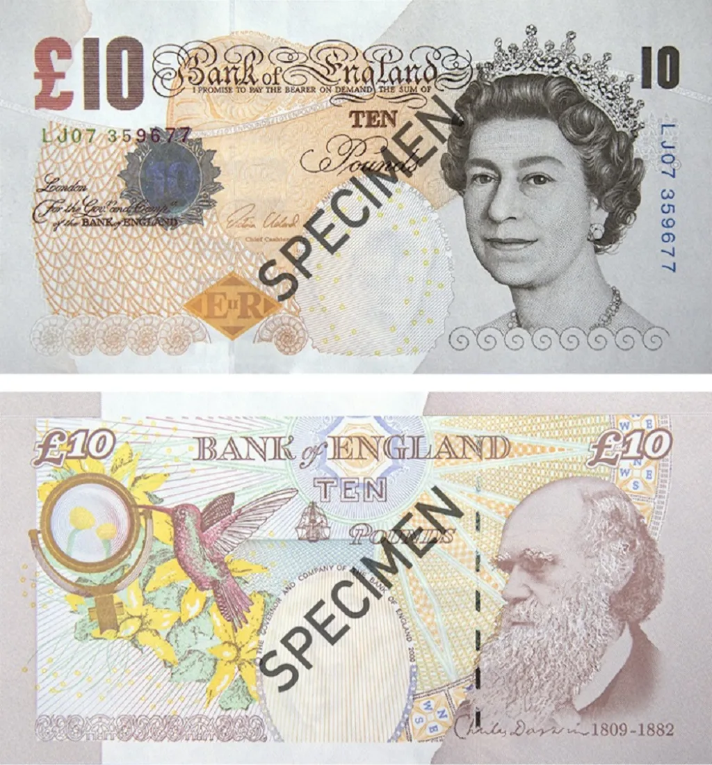 Bankovka série E s královnou Alžbětou II. a Charlesem Darwinem v hodnotě deset liber (v oběhu od 7. 11. 2000 do 1. 3. 2018)