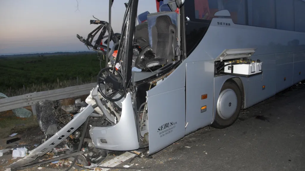 Nehoda českého autobusu v Srbsku