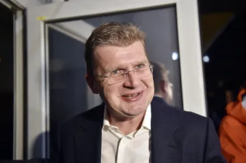 Slovenská policie obvinila z korupce exministra hospodářství Žigu