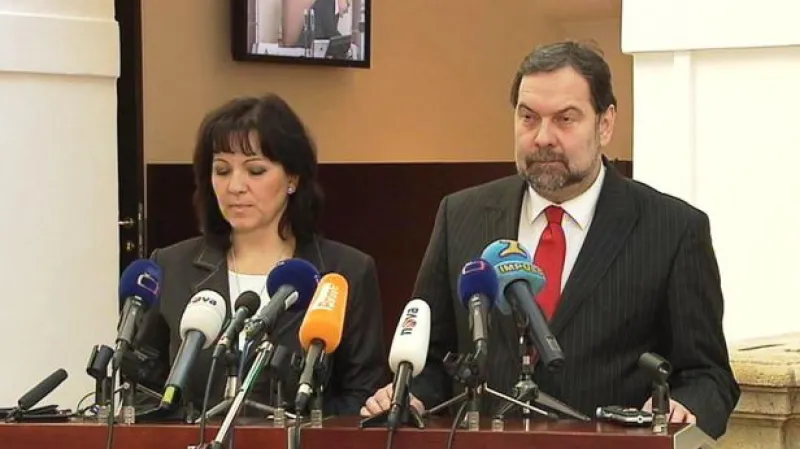 TK Věcí veřejných k vyplácení dávek