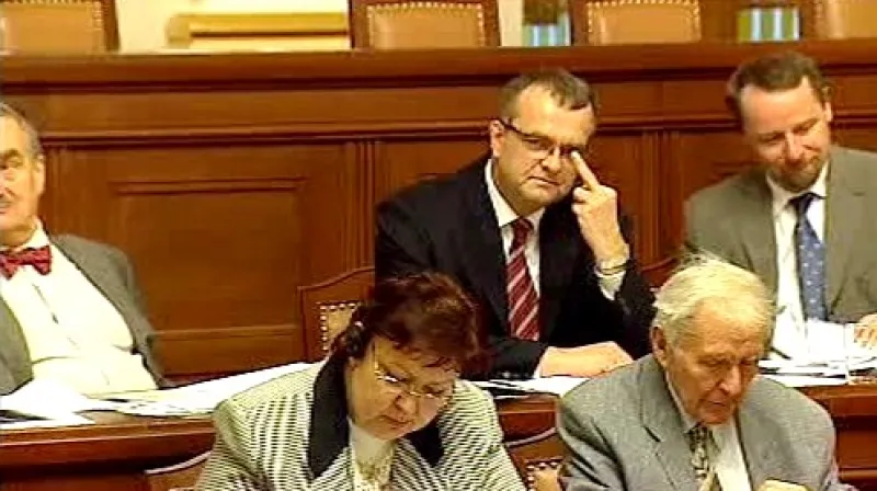 Zdvižený prostředníček Miroslava Kalouska