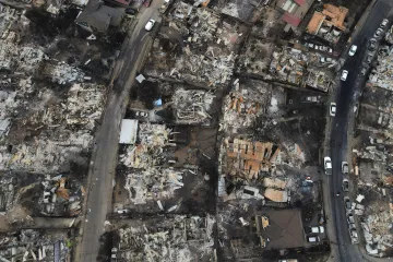 Počet obětí ničivých požárů v Chile roste, vyhlášen byl státní smutek