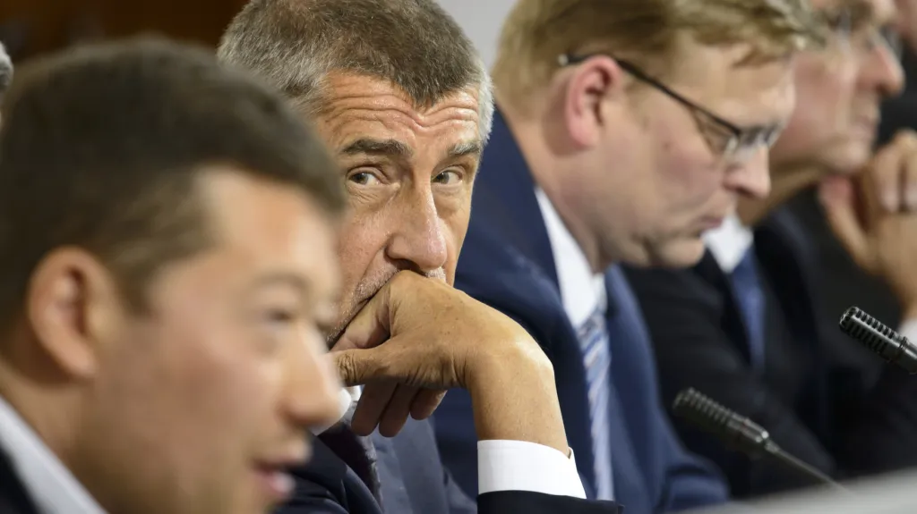 Andrej Babiš a další předsedové stran
