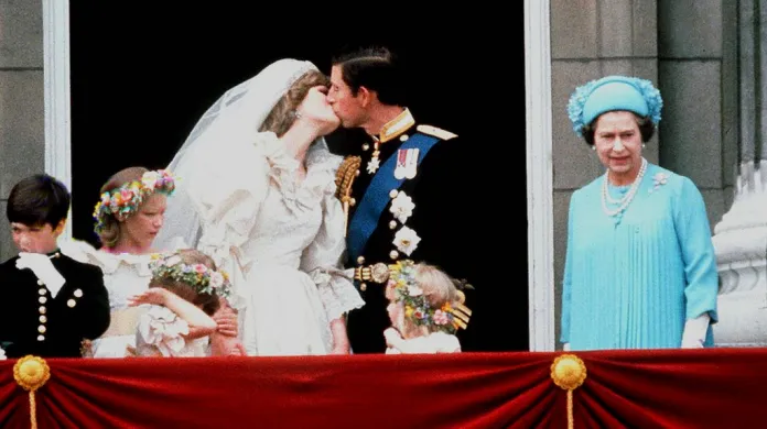 Svatba prince Charlese s lady Dianou Spencerovou v červenci 1981 byla pro monarchii velkou událostí. Manželství ale po 15 letech skončilo rozvodem
