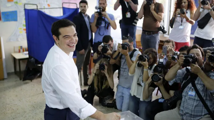 Svůj hlas už odevzdal i premiér Alexis Tsipras
