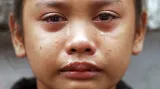 Dcera zavražděného otce. Podle jednoho z členů rodiny muž drogy bral, ale přestal po nástupu Rodriga Duterte k moci. Bal zabit maskovaným vrahem ve svém bytě.