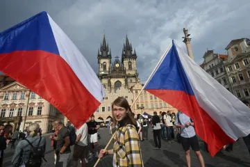 Milion chvilek zorganizoval pochod na podporu ČT a ČRo